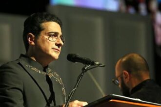 کنسرت همایون شجریان در شیراز؛ استقبال ۱۷ هزار نفری از پروژه «هرجا که تویی»